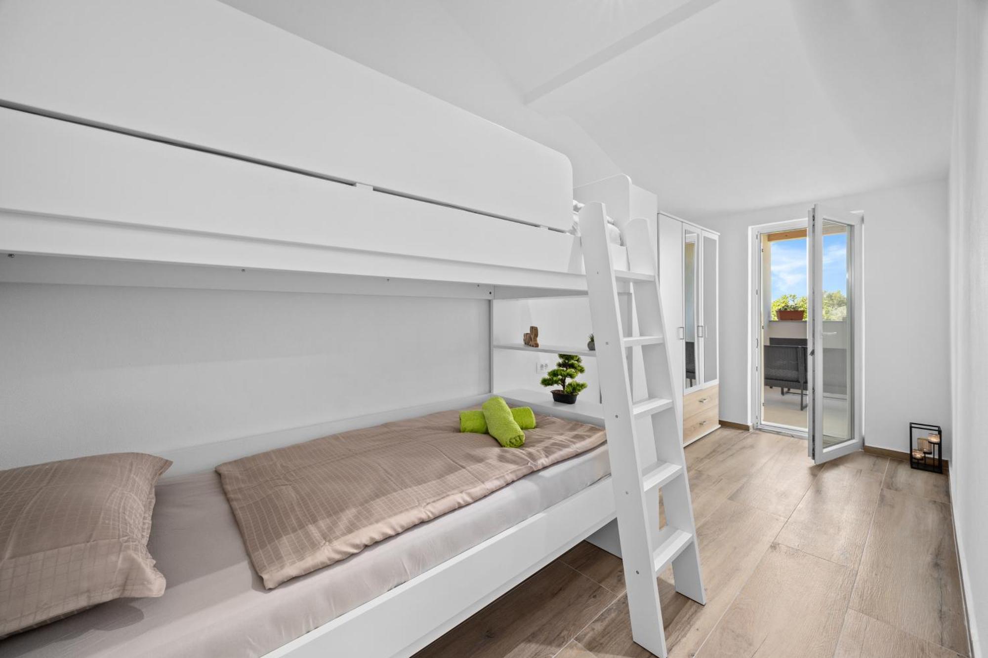 Apartment Nenad - Amazing Sea View ! Only 500 Meters From The Beach ! Fažana エクステリア 写真