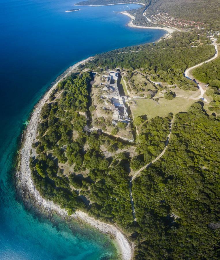 Apartment Nenad - Amazing Sea View ! Only 500 Meters From The Beach ! Fažana エクステリア 写真
